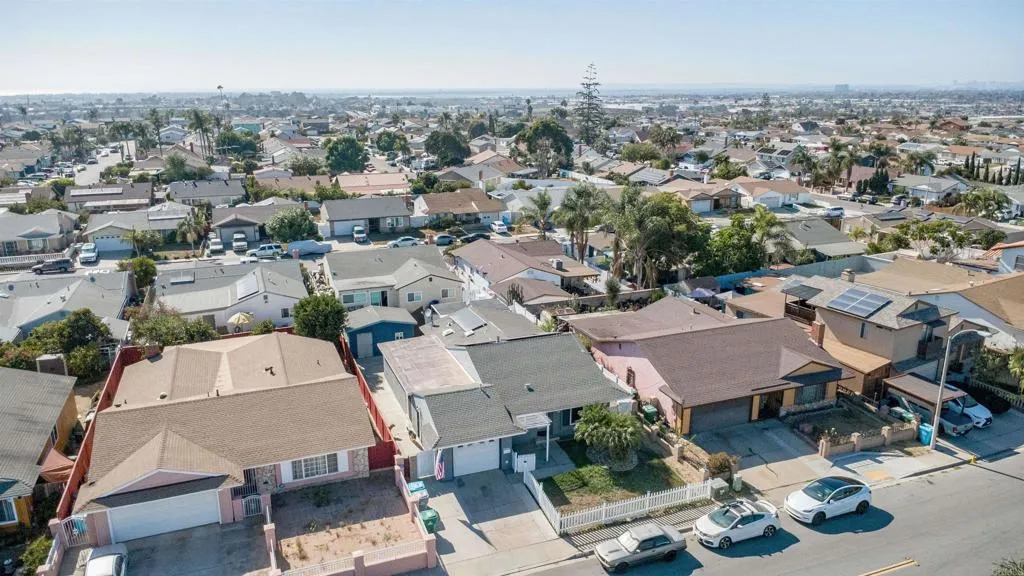 https://cdn.realtyfeed.com/cdn/127/307068054/8c77d98749709bf38e9dfd64d197171a.webp