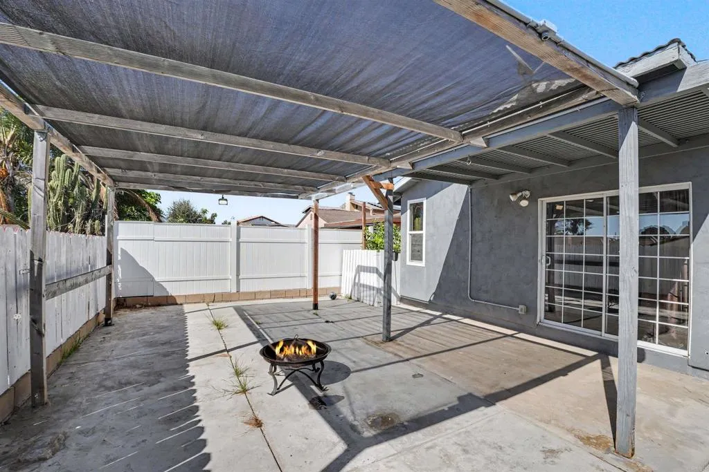 https://cdn.realtyfeed.com/cdn/127/307068054/dc4c096226d5706f4d74e50f0c238322.webp