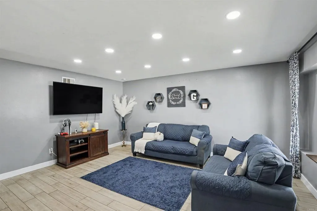 https://cdn.realtyfeed.com/cdn/127/307068054/e5c13ed824ae01aa800935b3eb1331ed.webp