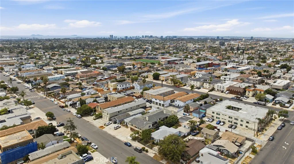 https://cdn.realtyfeed.com/cdn/127/307068061/515726ed0e368de2b7052b0075d25aa6.webp