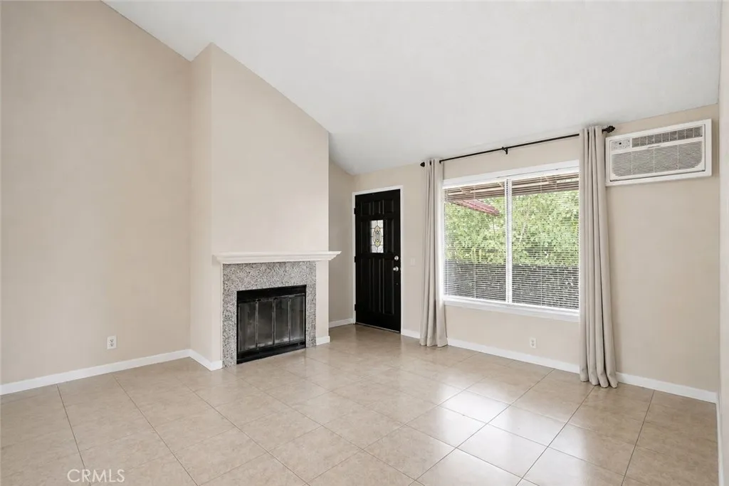 4164 Cherokee Avenue West Unit E, San Diego, CA 92104 - Photo 3 of 17, San Diego, CA