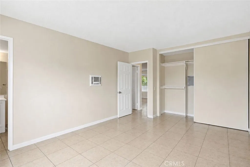 https://cdn.realtyfeed.com/cdn/127/307068061/9ee261f2af69312f9523c77bfa649265.webp