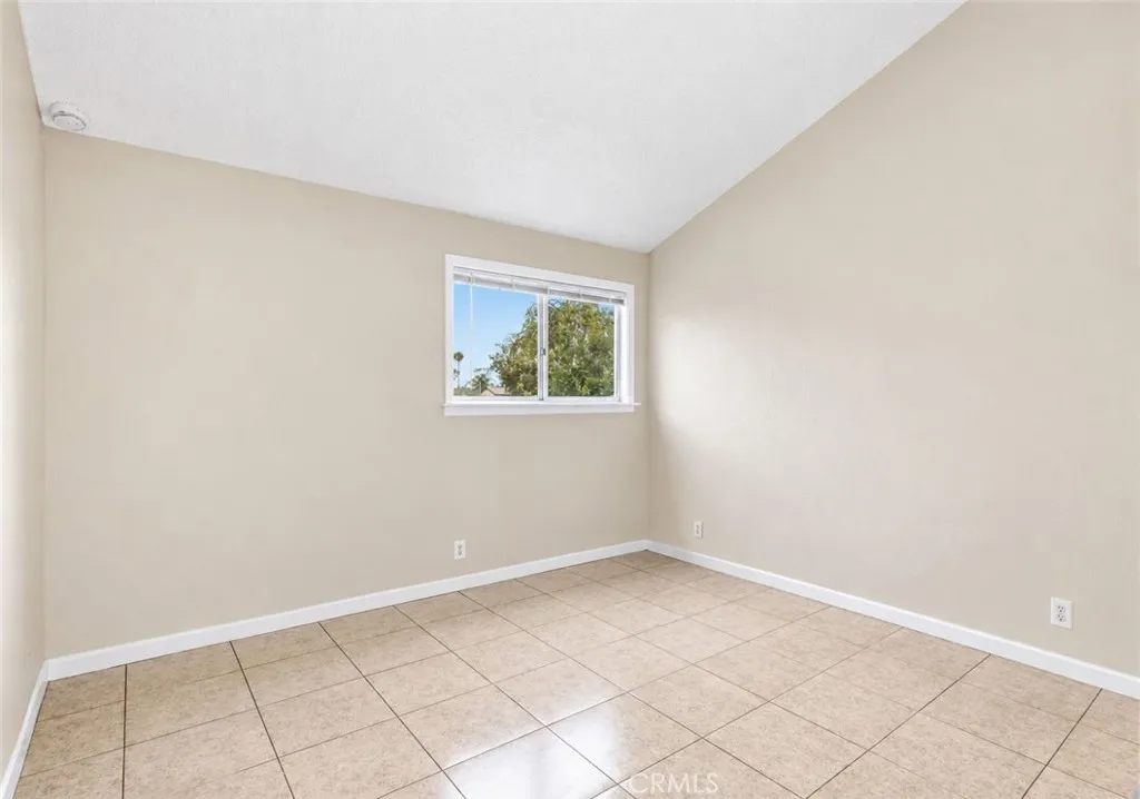 https://cdn.realtyfeed.com/cdn/127/307068061/ad1606b71125a91d7864b2ba195b82bb.webp