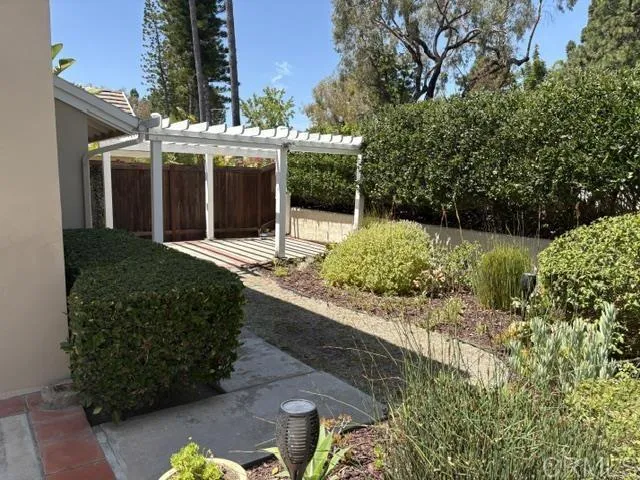 3950 Carmel Springs Way, San Diego, CA 92130 - Photo 3 of 20, San Diego, CA