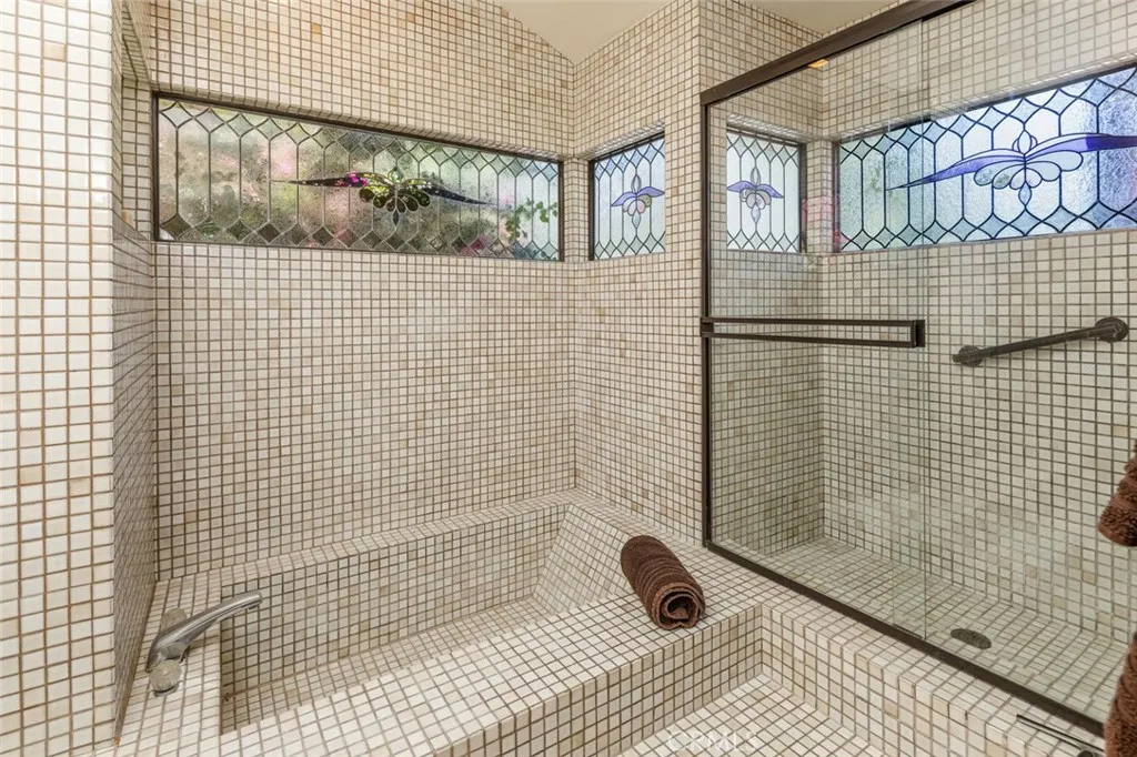 https://cdn.realtyfeed.com/cdn/127/307068097/0c8877df6daf39b17df90ac09dd5f81f.webp