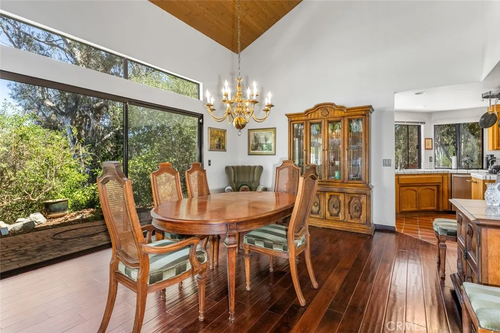 https://cdn.realtyfeed.com/cdn/127/307068097/31eab188a74594639f67eaf952574b17.webp