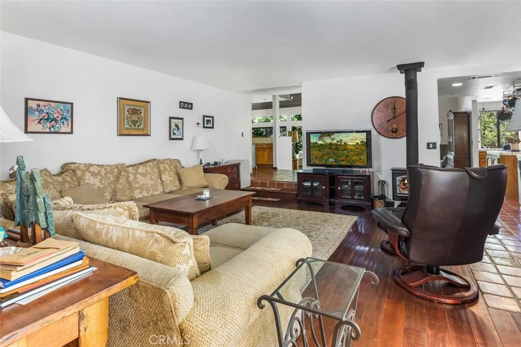 https://cdn.realtyfeed.com/cdn/127/307068097/52fb36220651c7cd6832dbe0cc53f248.webp