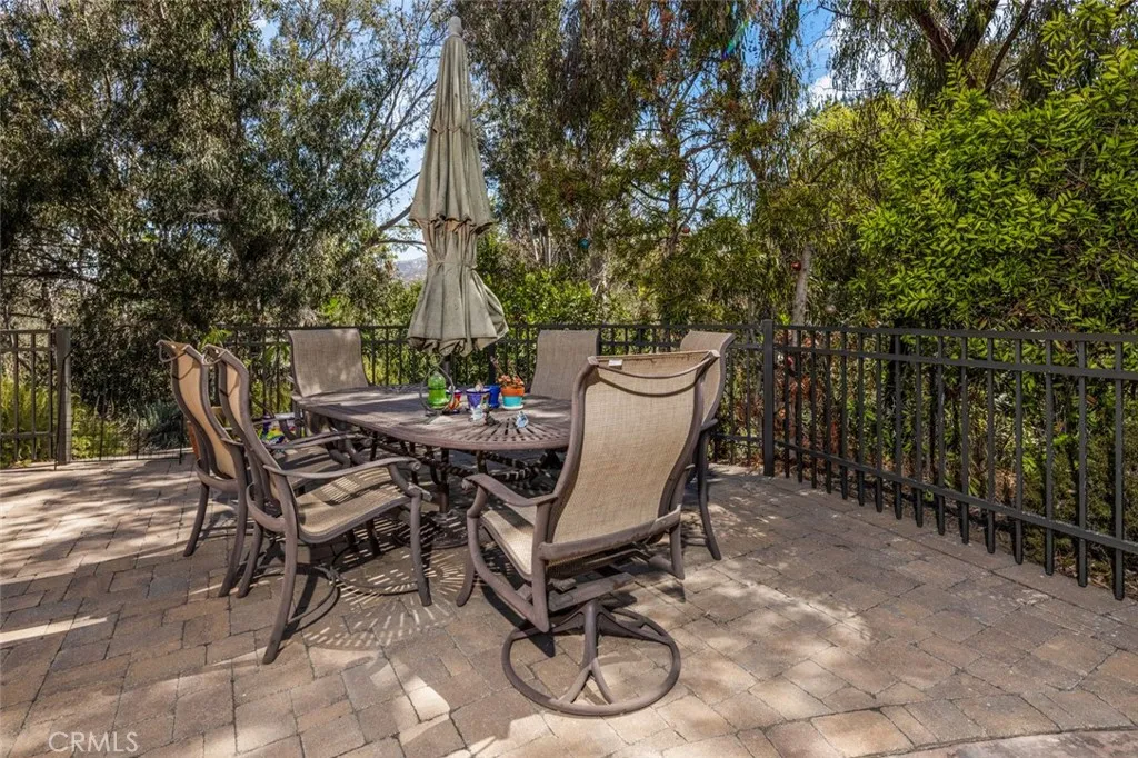 https://cdn.realtyfeed.com/cdn/127/307068097/6cacdff496d82a04e27a30e6bfca15dc.webp