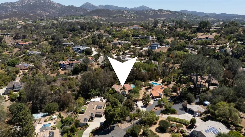 https://cdn.realtyfeed.com/cdn/127/307068097/6f68dc682a1e549cdebb320a78d5e243.webp