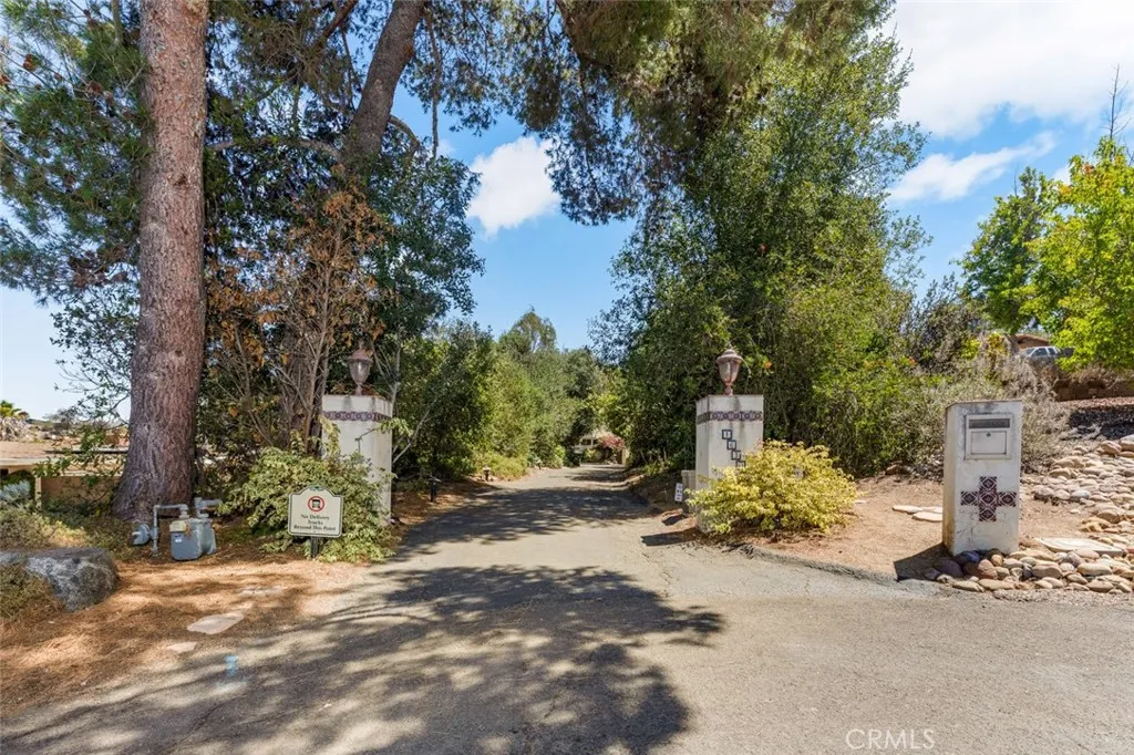 https://cdn.realtyfeed.com/cdn/127/307068097/d18b6ecc39fb3dbcf6d3b8d67e2f6fbd.webp
