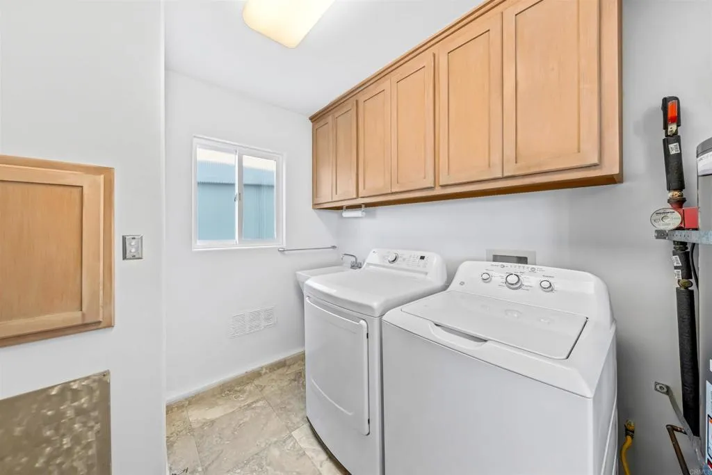 https://cdn.realtyfeed.com/cdn/127/307068106/1e9730aa98edacc0147d3e77da28ea36.webp