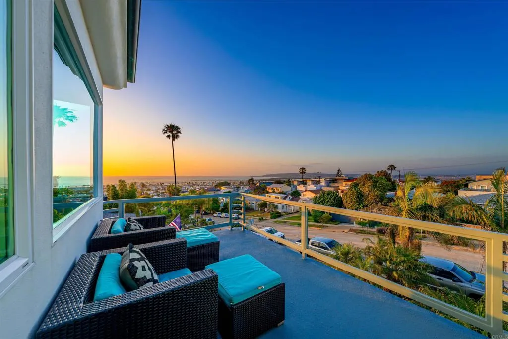https://cdn.realtyfeed.com/cdn/127/307068106/cbc0818d06db847d3cae2d652f6a47e6.webp