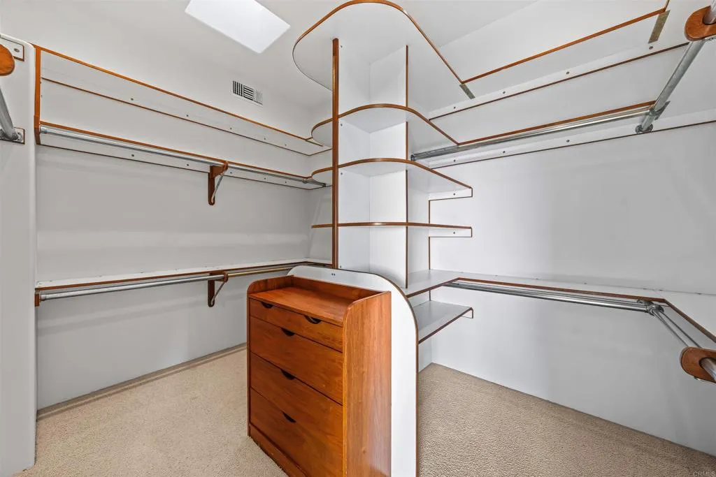 https://cdn.realtyfeed.com/cdn/127/307068106/e5050b772abe6018d0e230c3df9b7bbe.webp
