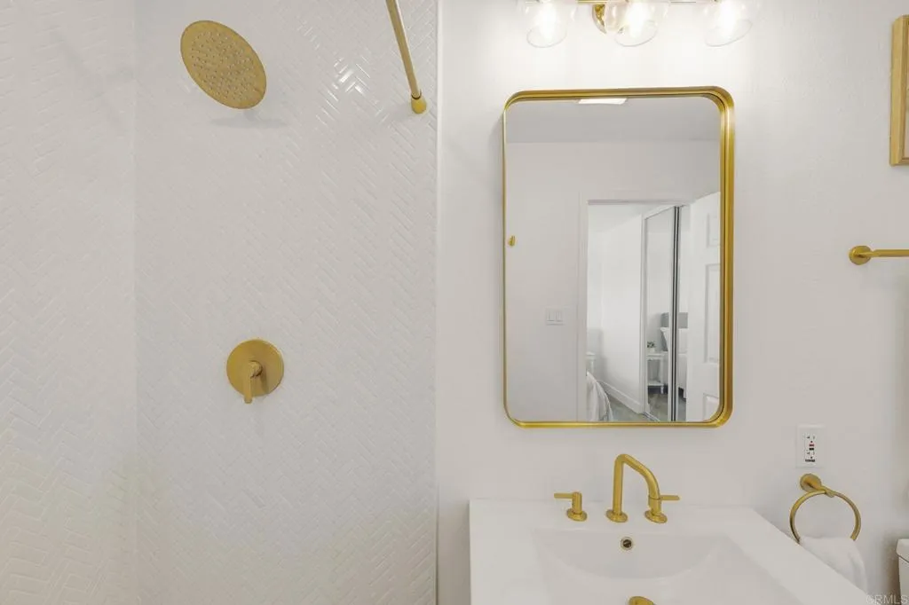https://cdn.realtyfeed.com/cdn/127/307068129/0c9eaee9fb6b0ea671ae1bf73e9ef413.webp
