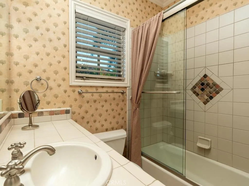 https://cdn.realtyfeed.com/cdn/127/307068169/103b6bdaf9f7fead6992e408aefef00a.webp