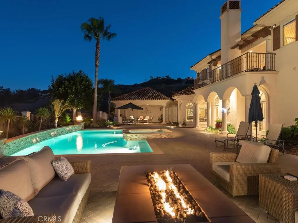 https://cdn.realtyfeed.com/cdn/127/307068169/1fd19c1e55001c7cf4af4fc648d910aa.webp