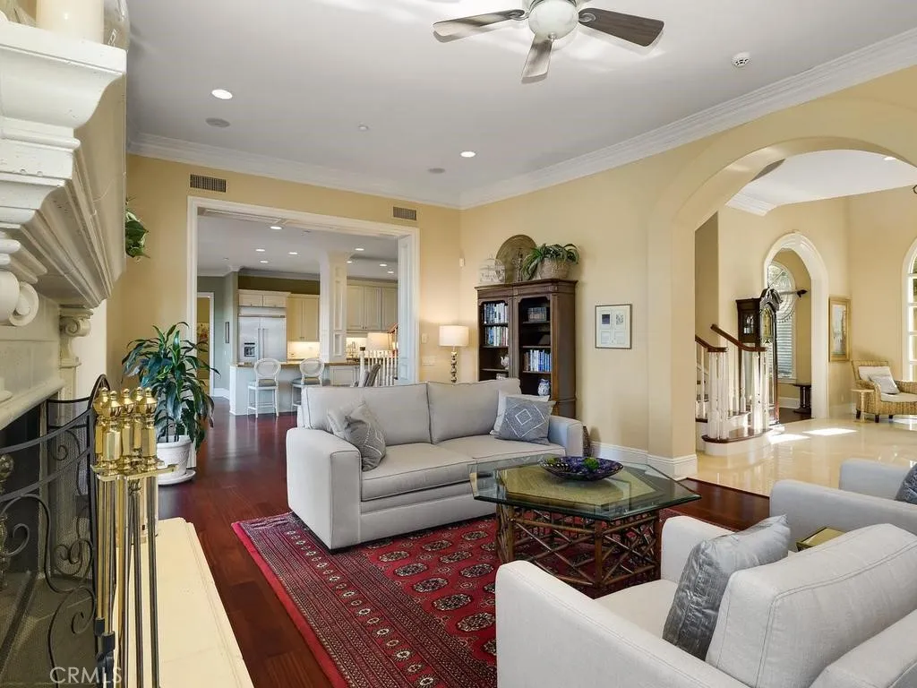 https://cdn.realtyfeed.com/cdn/127/307068169/30ac4d95a27e2052215c445dbf4ddfd7.webp