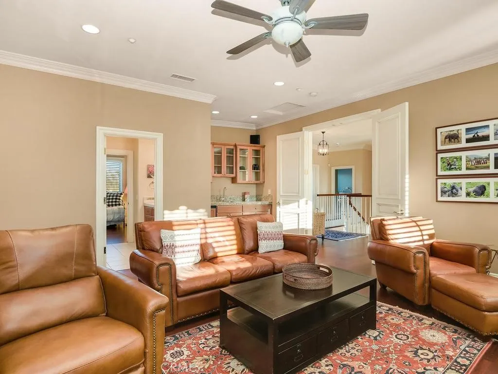 https://cdn.realtyfeed.com/cdn/127/307068169/a56d174ea41b98a5a12da9c70193c179.webp