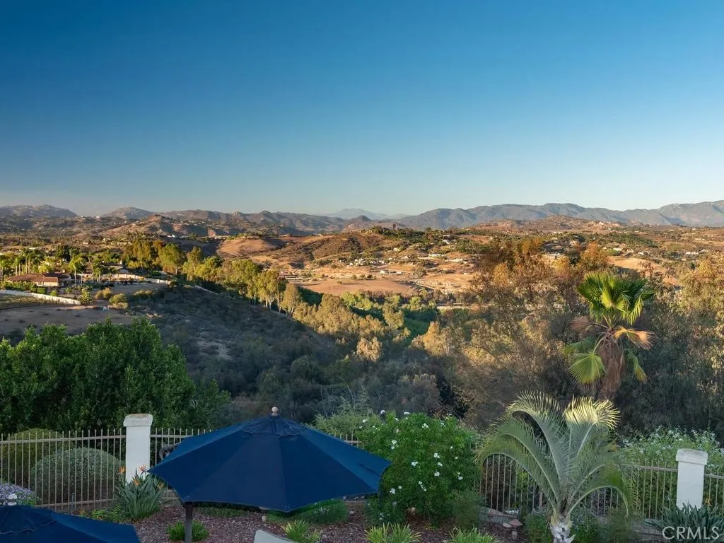 https://cdn.realtyfeed.com/cdn/127/307068169/aabad9cbdbf5233d69a0c22a551a26b1.webp