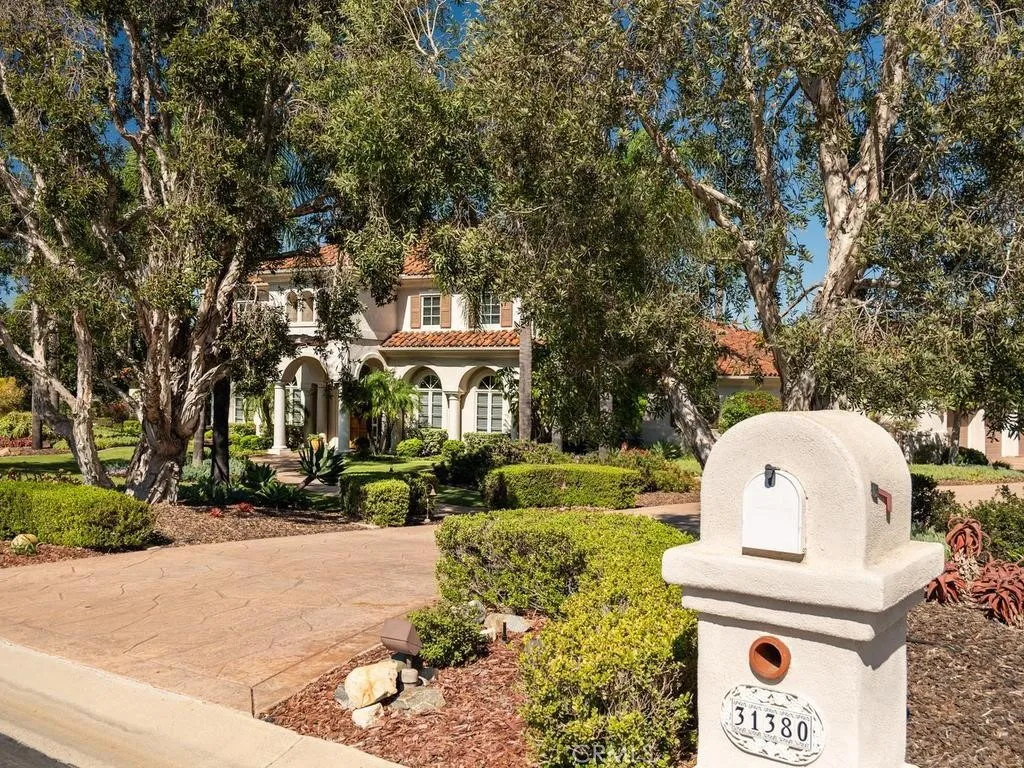 https://cdn.realtyfeed.com/cdn/127/307068169/b0eea55239581036814283e866fb0008.webp