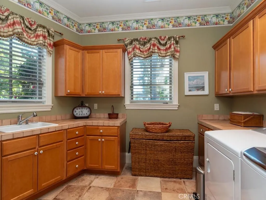 https://cdn.realtyfeed.com/cdn/127/307068169/bb9ff537e378fb90484690d865e6413d.webp