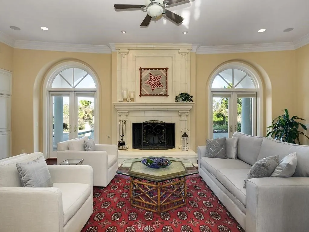 https://cdn.realtyfeed.com/cdn/127/307068169/cf597e958471c9743427f2ca17f07516.webp