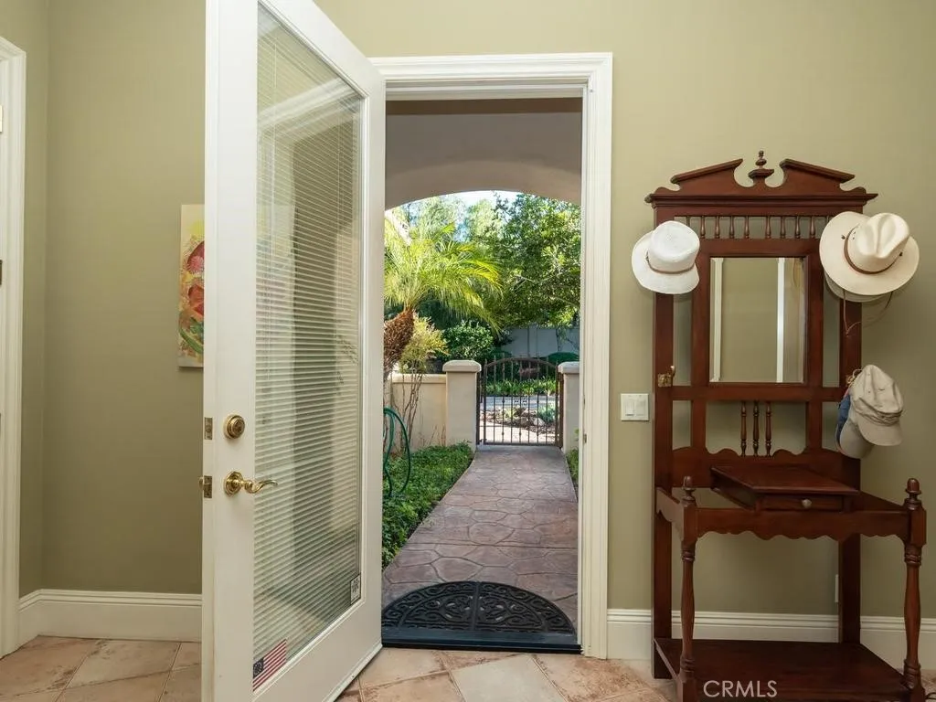 https://cdn.realtyfeed.com/cdn/127/307068169/d390c9ca096cd62943260d6c7d1e7078.webp