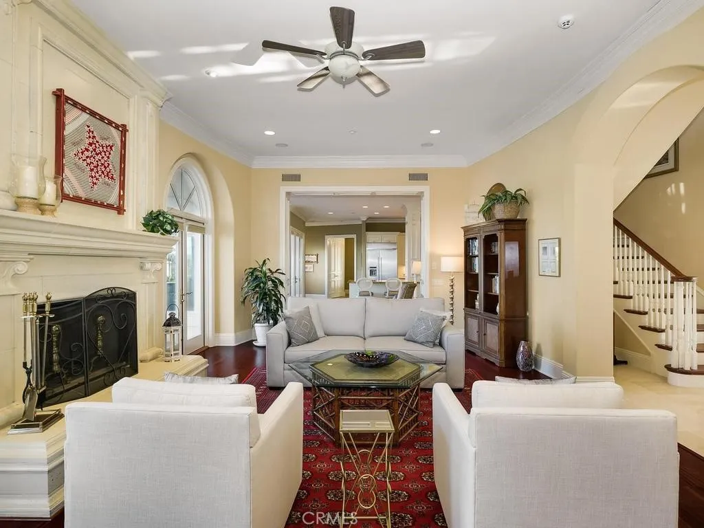 https://cdn.realtyfeed.com/cdn/127/307068169/eeaa2612bb53d4bcd7167d96227daf9f.webp