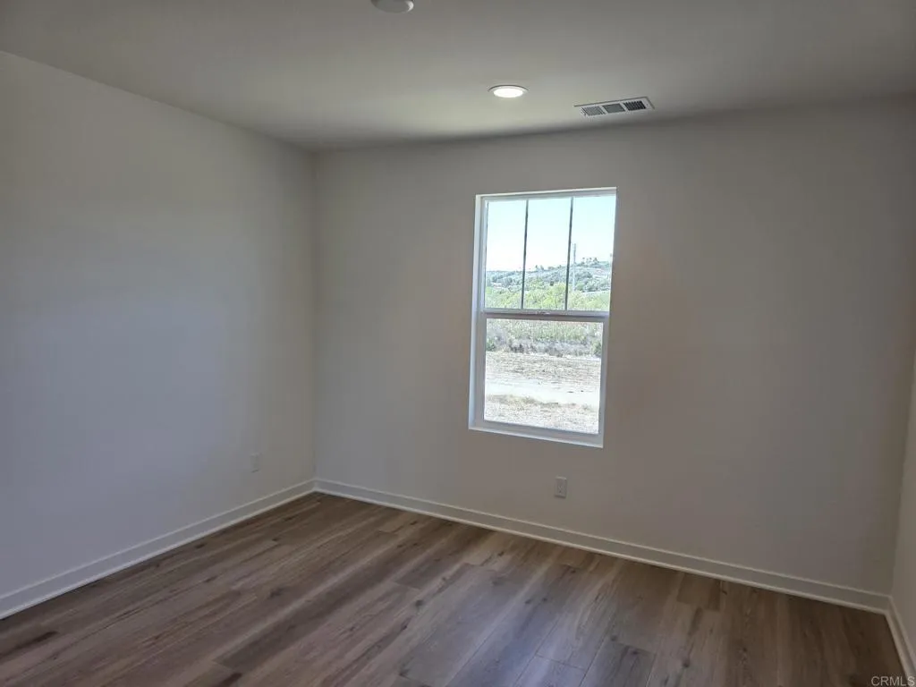 https://cdn.realtyfeed.com/cdn/127/307068179/197fec3157d775fdd565195cd6f23359.webp