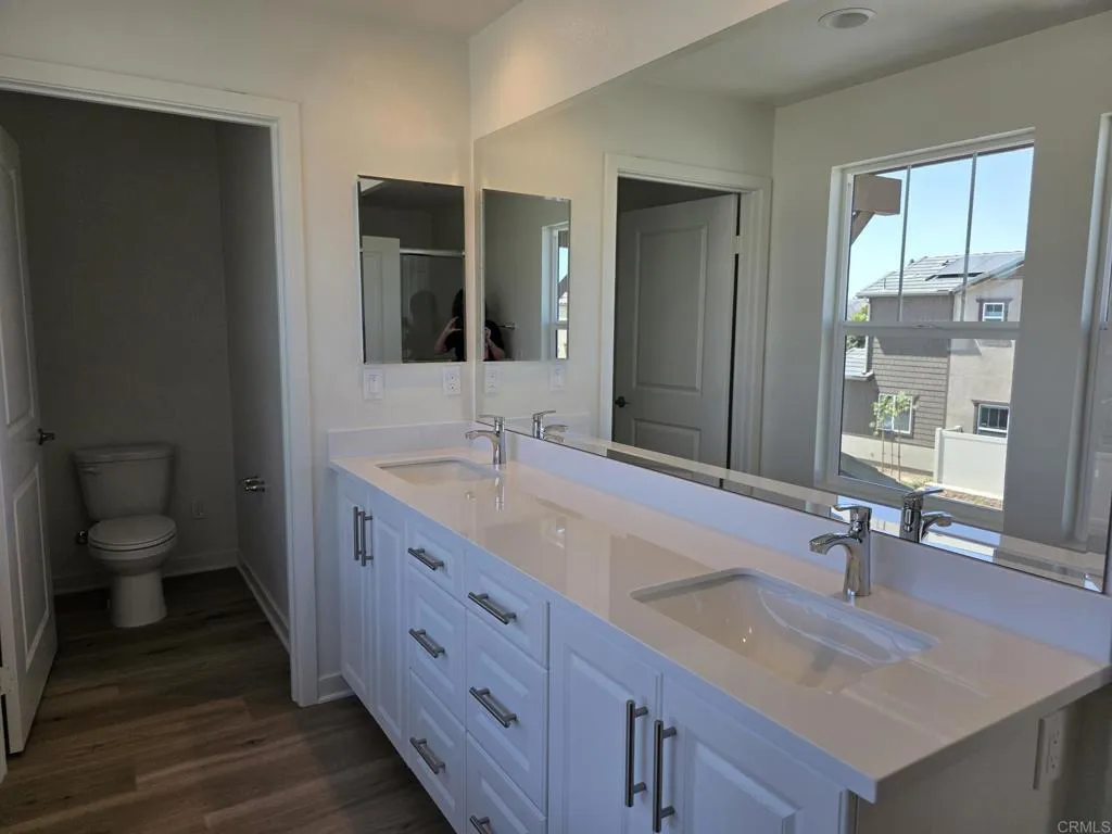 https://cdn.realtyfeed.com/cdn/127/307068179/61e1c9e7fbb8d86b43e85c8bdd33dc30.webp