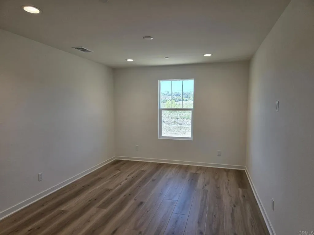 https://cdn.realtyfeed.com/cdn/127/307068179/98a42af4aaebdc113fab1de64cbe3314.webp