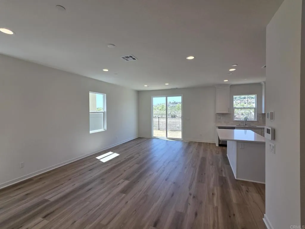 https://cdn.realtyfeed.com/cdn/127/307068179/cba446ac0a5b2b16b2e0534923d5be99.webp