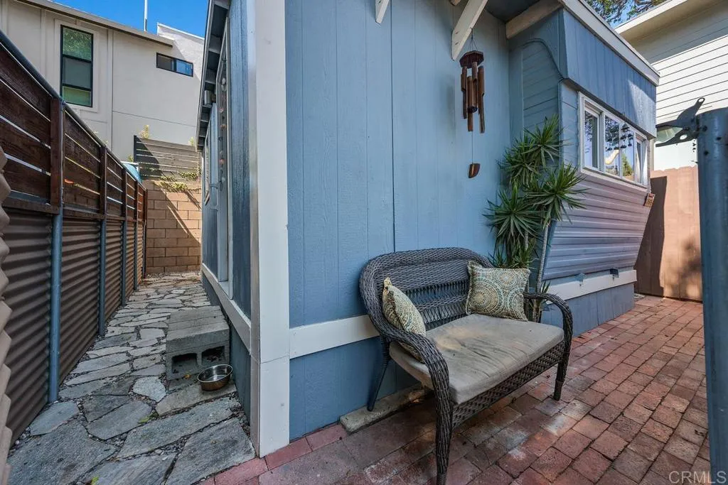 https://cdn.realtyfeed.com/cdn/127/307068207/19e0aa213c466918601ec8efd6844571.webp