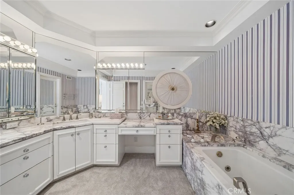https://cdn.realtyfeed.com/cdn/127/307068225/086ab2b07f8ea31d6dd8948b9b525428.webp