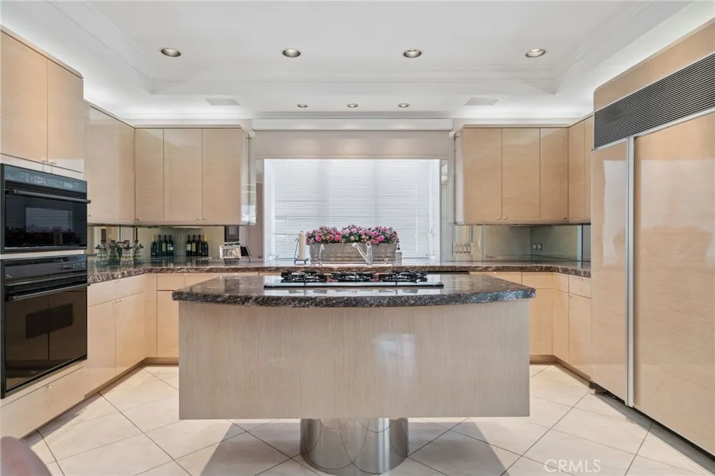 https://cdn.realtyfeed.com/cdn/127/307068225/c3ac93507d560d0dbf3e6ca9cbeb44eb.webp