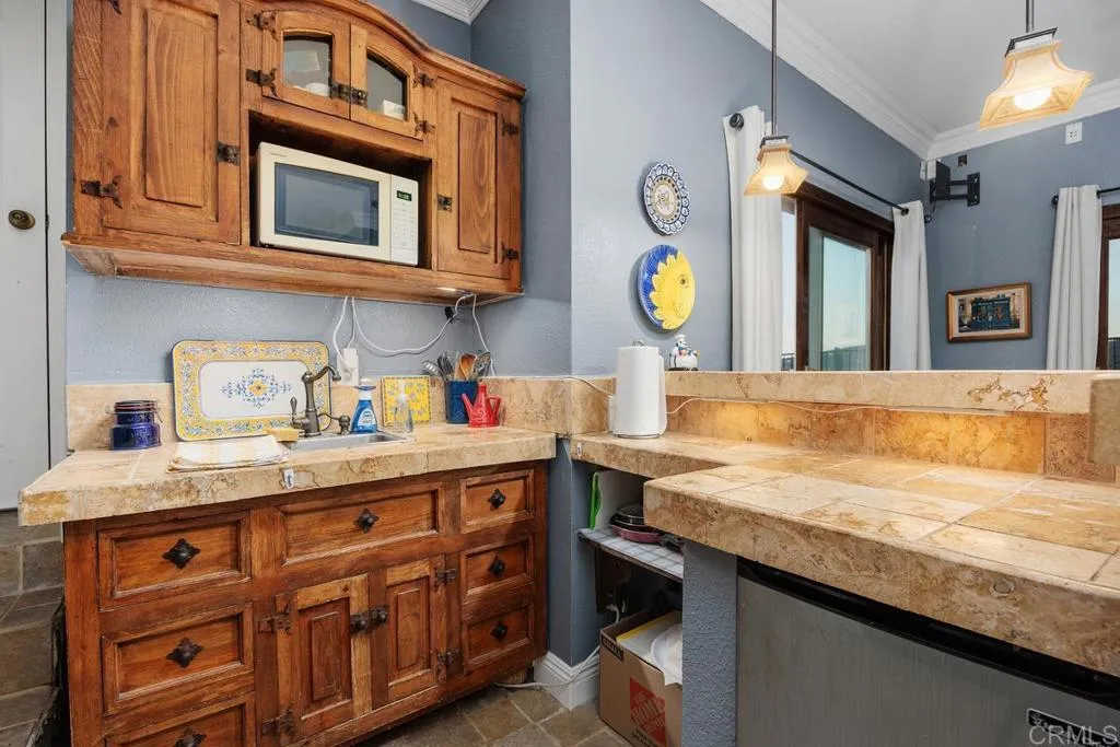 https://cdn.realtyfeed.com/cdn/127/307068237/15ce63878d79b177d841b43e7624eb5c.webp