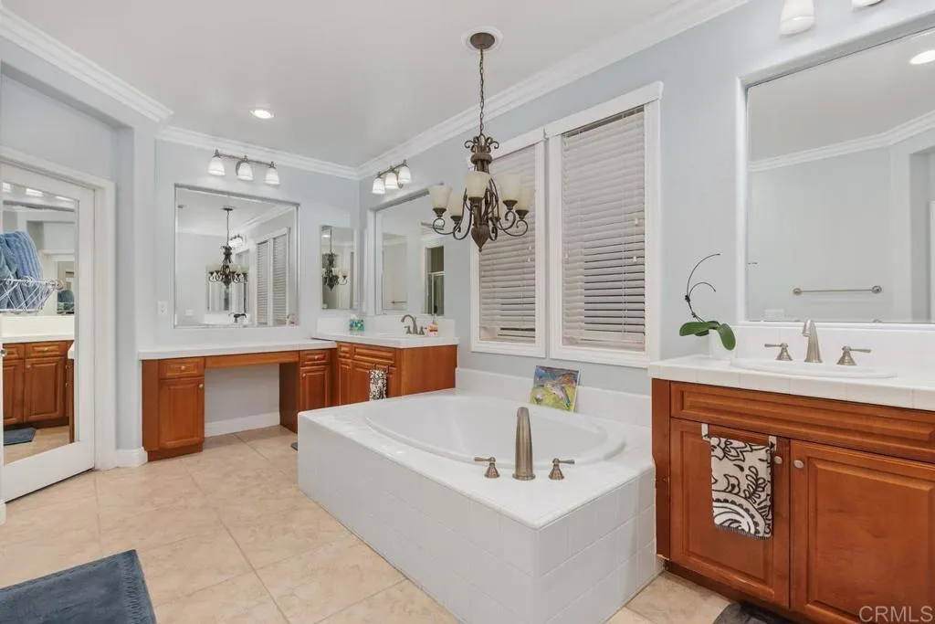 https://cdn.realtyfeed.com/cdn/127/307068237/25eac52ad6fc95121b5ce1feaf436dd9.webp