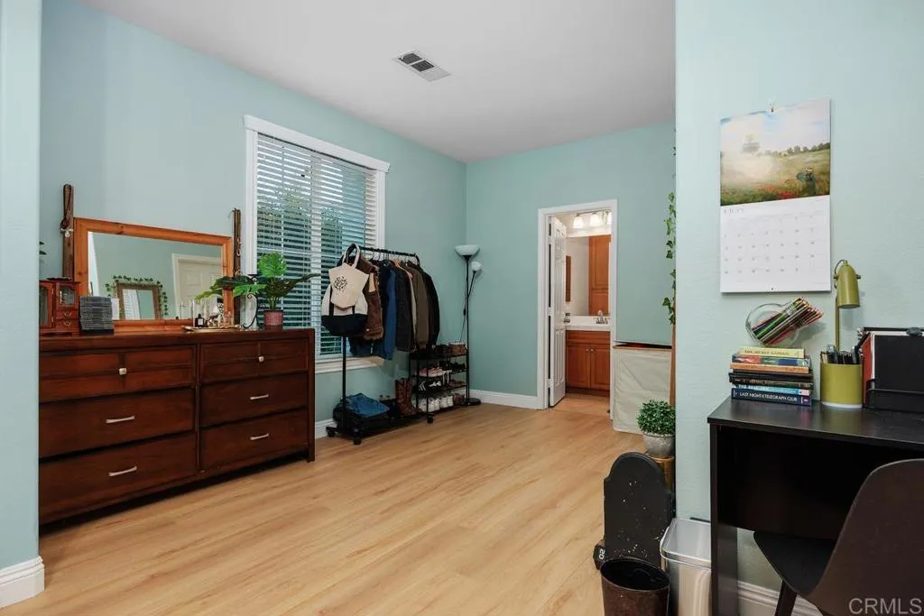 https://cdn.realtyfeed.com/cdn/127/307068237/e0f89af83438073f90bdf9abf38c2e26.webp