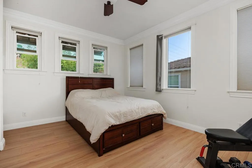 https://cdn.realtyfeed.com/cdn/127/307068237/e8d60d60f2ef84157648323ce4d15c3f.webp