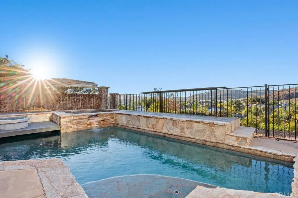 https://cdn.realtyfeed.com/cdn/127/307068237/f375fa9a894cf3923a6907e9209d5667.webp