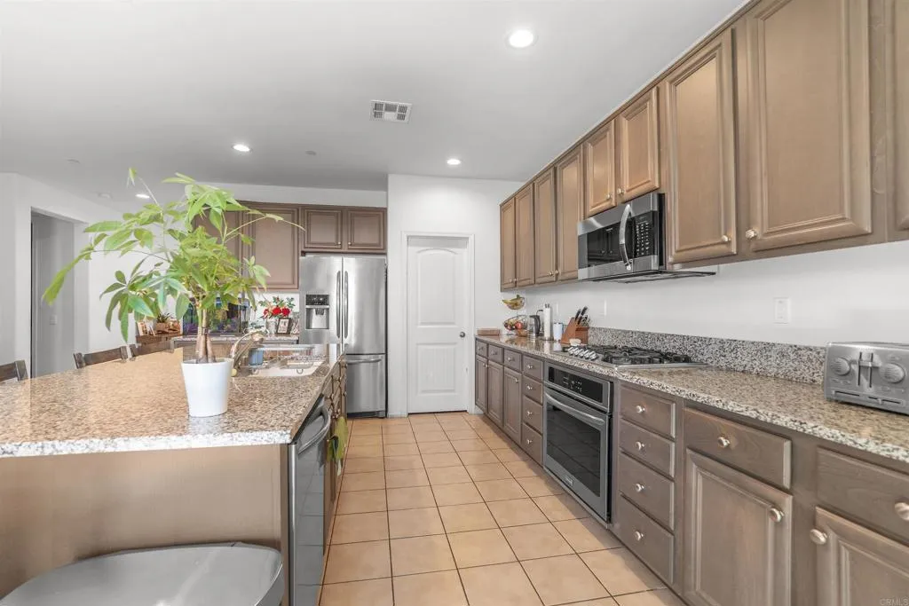 1248 Lorenzo Road, Chula Vista, CA 91913 - Photo 3 of 35, Chula Vista, CA