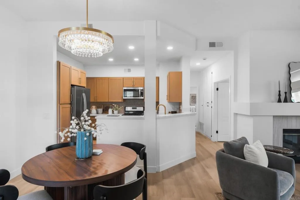 https://cdn.realtyfeed.com/cdn/127/307068292/ef48940cdcc1c32397f11680e43b6dc6.webp