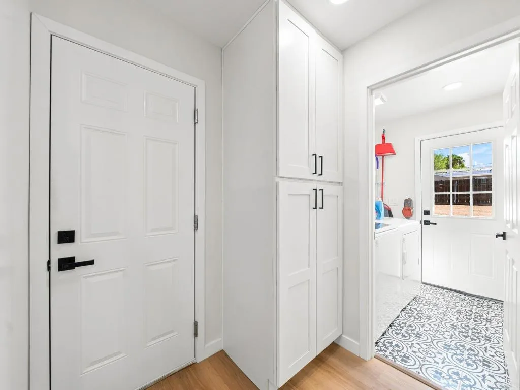 https://cdn.realtyfeed.com/cdn/127/307068297/0ec2f82fca7c87c8dd37288added6bf1.webp