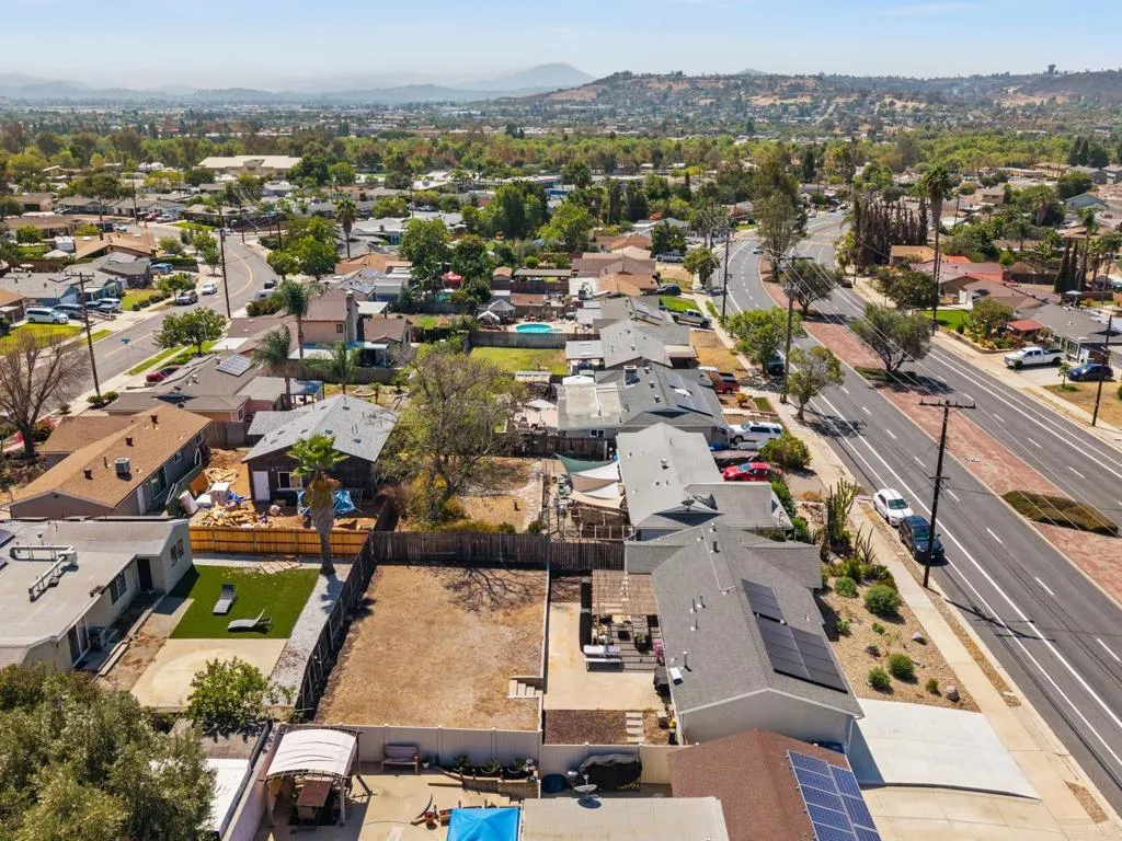 https://cdn.realtyfeed.com/cdn/127/307068297/2b238e100831b0d5ac8dcb8676905f90.webp