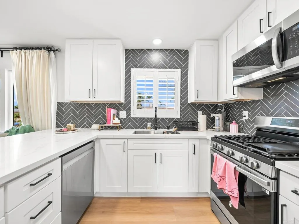 https://cdn.realtyfeed.com/cdn/127/307068297/3465b9276633a40aac06b6c88bc29446.webp