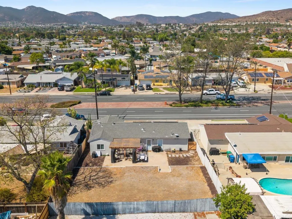 https://cdn.realtyfeed.com/cdn/127/307068297/50ffb1f0fd26a8cf9345893f2f7d65f6.webp
