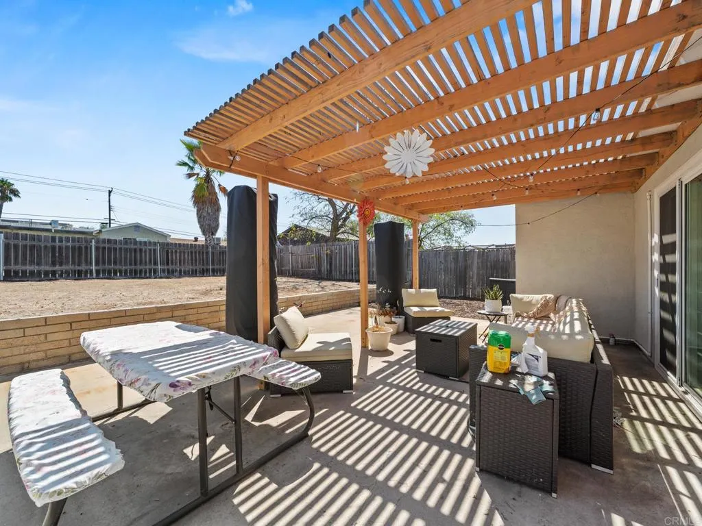 https://cdn.realtyfeed.com/cdn/127/307068297/c85584feae31b9eb157305dae3165e69.webp