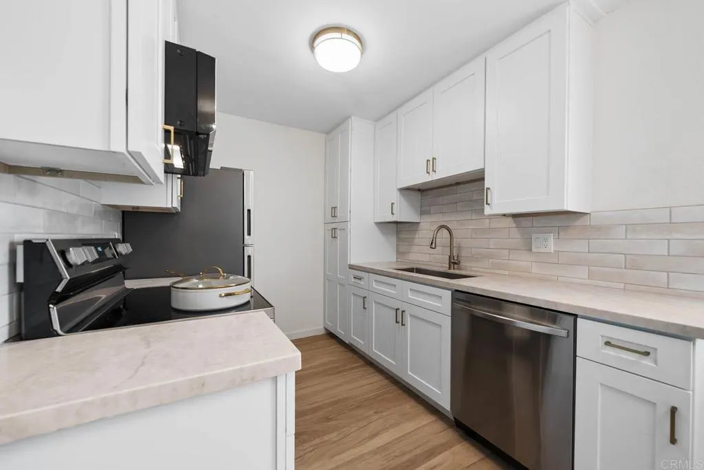 https://cdn.realtyfeed.com/cdn/127/307068326/f561146319fbd64b3f53e154838f5734.webp