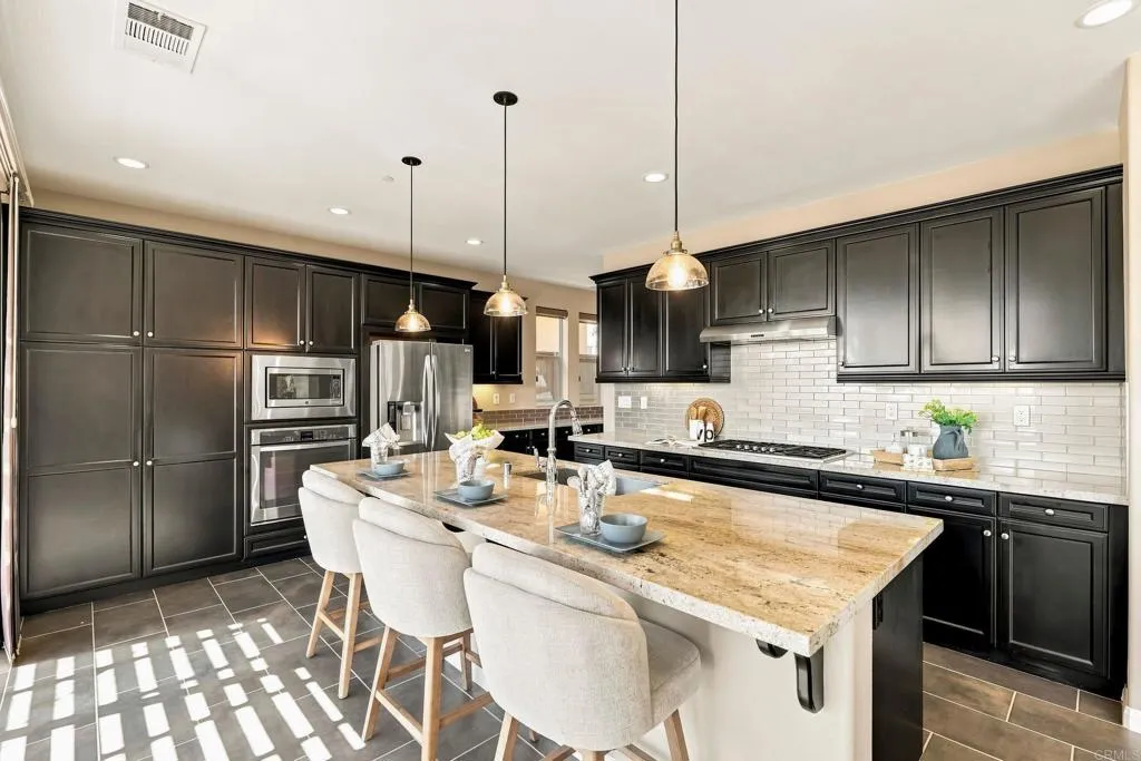 https://cdn.realtyfeed.com/cdn/127/307068330/349d2548568407b7b7c8cb45c0a20dd1.webp