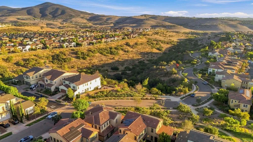 https://cdn.realtyfeed.com/cdn/127/307068330/41007fe4fb5d83e6da735bbda2d35487.webp